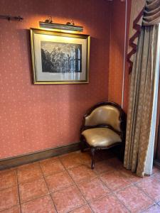 Posezení v ubytování Cross Keys Hotel Chatteris