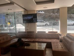 Ruang duduk di Jagadhar Guest House