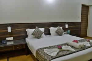 Katil atau katil-katil dalam bilik di 3BHK Luxury Villa near Calangute Beach
