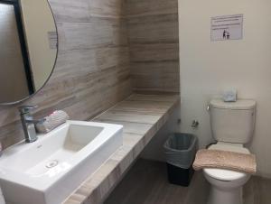 Koupelna v ubytování Casa BOSQUE LUCIERNAGAS