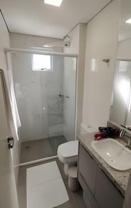Fotografija v galeriji nastanitve 2 quartos com ar e garagem - 104 v mestu Londrina