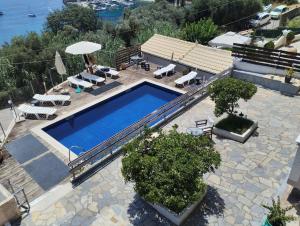 The swimming pool at or close to spyridoula studio
