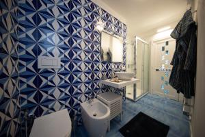 Bagno di Luxury Seaview Villa with Jacuzzi, Sauna & Gym in Amalfi Coast - Villa Dorotea