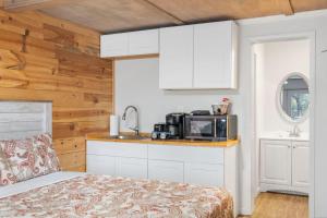 Kimberling CityStudio Condo on Table Rock Lake w Access & Views-Free Tickets-的相册照片