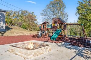 Kimberling CityStudio Condo on Table Rock Lake w Access & Views-Free Tickets-的相册照片