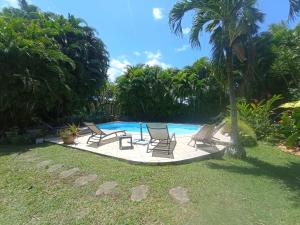 Bazén v ubytování La Kaz Kako nebo v jeho okolí + 19 fotografií