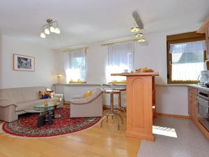 Küche/Küchenzeile in der Unterkunft Apartment in Eimelrod with Panoramic Views