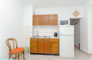 Dapur atau dapur kecil di Apartment Ivka