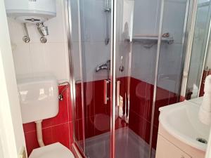 Koupelna v ubytování Apartman Vedra