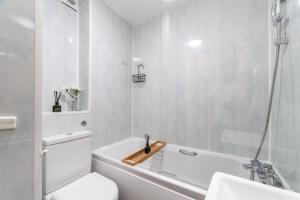 Koupelna v ubytování Family home