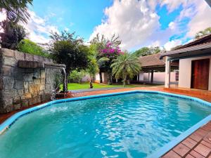 Foto de 7 quartos - ótima área de lazer prox Centro e Cataratas