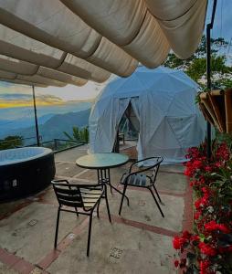 Příroda nedaleko luxury tent