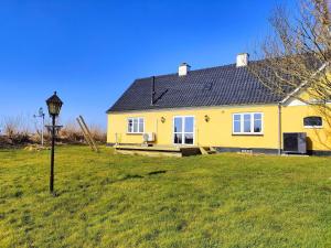 Hoone, kus puhkemaja asub