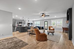 Η κουζίνα ή μικρή κουζίνα στο John's Place (1365 Isaiah Drive)