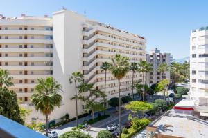 een luchtzicht op een gebouw bij Marea Living Marbella in Marbella