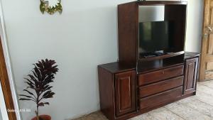 TV a/nebo společenská místnost v ubytování Amapola Rooms