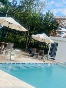 Πισίνα στο ή κοντά στο Villa con piscina Infinitive