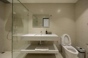 Diff Apartel Banglamphu 욕실