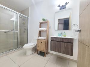 Ένα μπάνιο στο Silvertop - A magical apartment with great view +57 φωτογραφίες