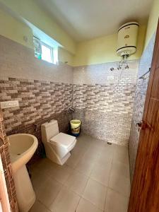 Fotografie z fotogalerie ubytování Hotel Shimla hills v destinaci Kīar