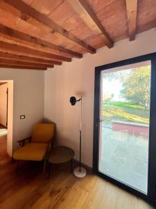 Πισίνα στο ή κοντά στο The Barn among olive trees