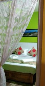 Postel nebo postele na pokoji v ubytování Beverly Hills Home stay