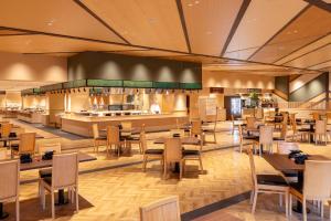 Restaurace v ubytování Ooedo Onsen Monogatari Premium Yamanaka Grand Hotel