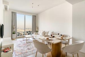 TV a/nebo společenská místnost v ubytování FIRST CLASS 1BR Cozy Harbour Hideaway