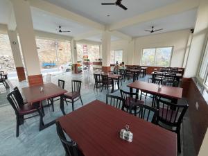 DevaprayāgCinnamon Tree Hotel的相册照片