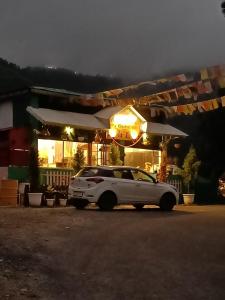 豪华帐篷所在大楼