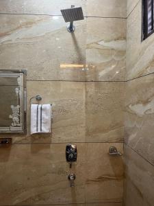 Koupelna v ubytování Hotel Amaresh