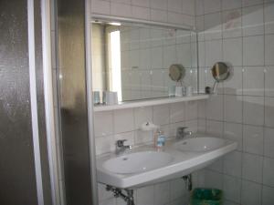 Koupelna v ubytování Gästehaus Tarmann