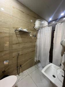Koupelna v ubytování Hotel Amaresh