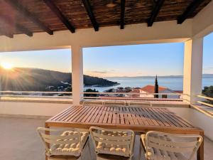Peisaj natural din apropierea acestui apartament
