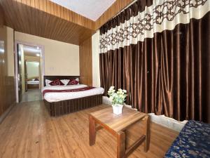 Galeriebild der Unterkunft Hotel Amar Palace With mountain view in Shimla