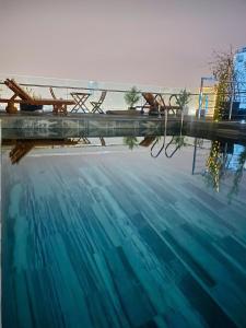 Kolam renang di atau dekat dengan MiAn Hotel Danang - Infinity Pool