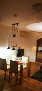 Posezení v ubytování Nice 2 Bedroom Apartment with Sea and Poolview near Aheloy
