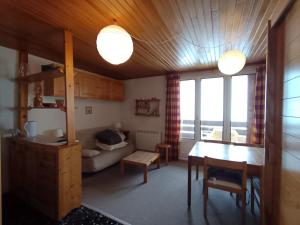 Posedenie v ubytovaní Grand studio Montgenèvre - 4 pers - Sud - Parking - FR-1-445-182