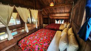 Postel nebo postele na pokoji v ubytování Mai's Cozy House Ta Van - Ricefield View