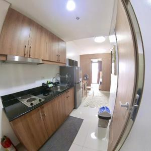 Kuchyň nebo kuchyňský kout v ubytování MAKATI - Lush Residences
