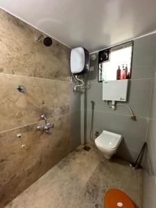 Un baño de lux flat 401 Ratnagiri