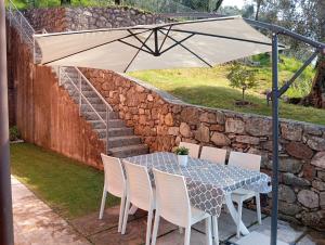 Jardí fora de Villa Antopolis