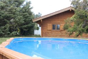 Piscina a Beewood o a prop