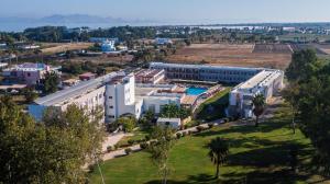 Bazén v ubytování Aegean Bay Hotel nebo v jeho okolí