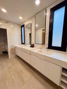 Billede fra billedgalleriet på Lujosa casa en barrio privado i Ciudad de la Costa