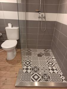 Koupelna v ubytování Charmante maison de village en plein Grignan + 1 fotografie