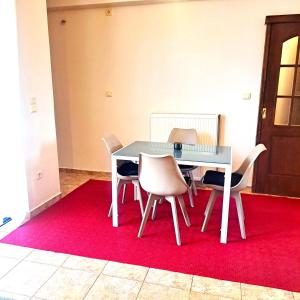 Posezení v ubytování Horizon apartment Athens near to Acropolis, sea & subway