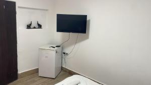 Μια τηλεόραση ή/και κέντρο ψυχαγωγίας στο Hayas place