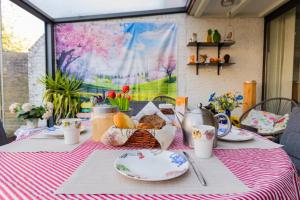 Jídlo v bed and breakfast nebo okolí + 55 fotografií