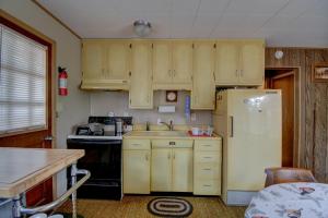 Afbeelding uit fotogalerij van Serene 70s Retreat Near San Antonio Hot Springs in Jemez Springs